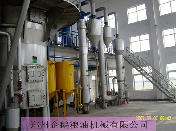 浸出油設(shè)備，浸出油設(shè)備哪家好，小型浸出設(shè)備，浸出器